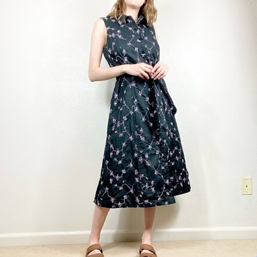 Vintage Black & Purple Floral Embroidered Belted Midi Dress